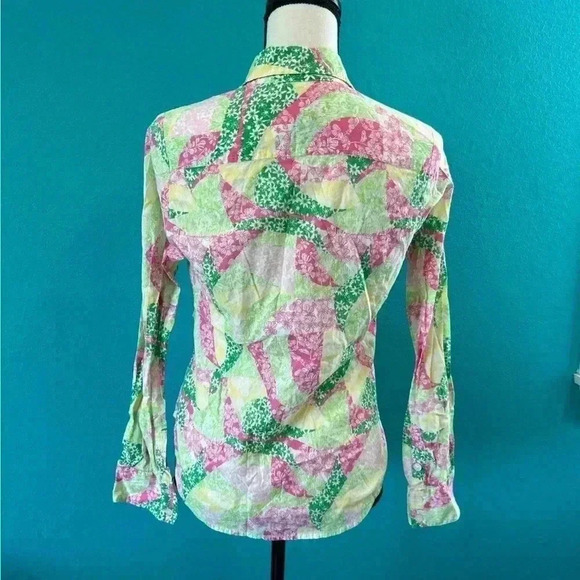 Lilly Pulitzer long sleeve button up blouse in size 2 - Picture 3 of 5
